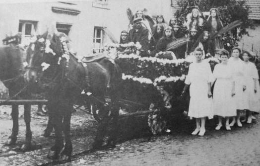 Festumzug zur Kirmes, August 1922
